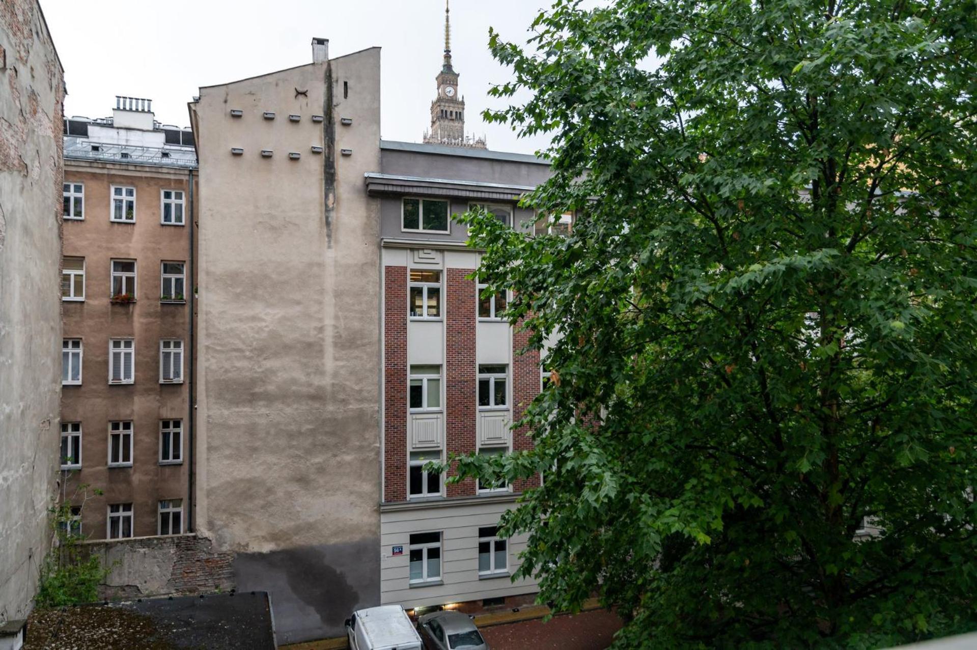 Regem Nowogrodzka Butas